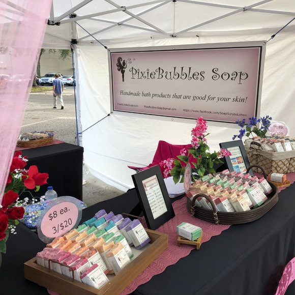 Meet your Posher,  Pixie - Picture 6 of 13